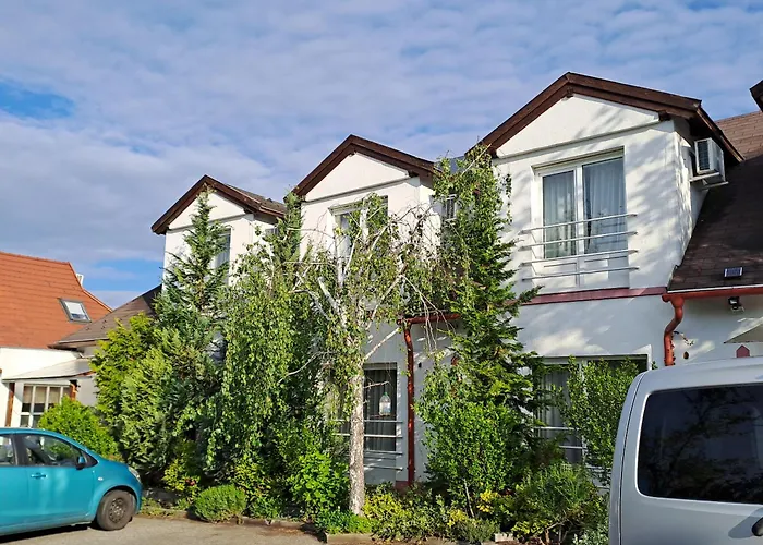 Panzio Bed & Breakfast 3*